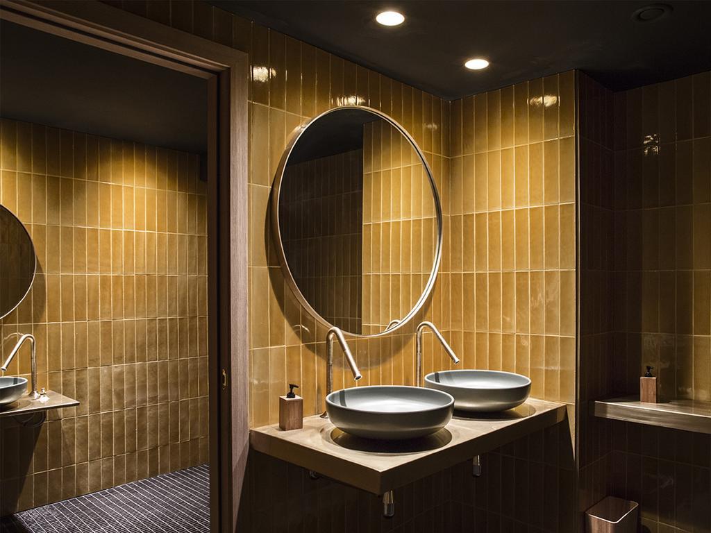 Yurbban Trafalgar Hotel Барселона Екстериор снимка