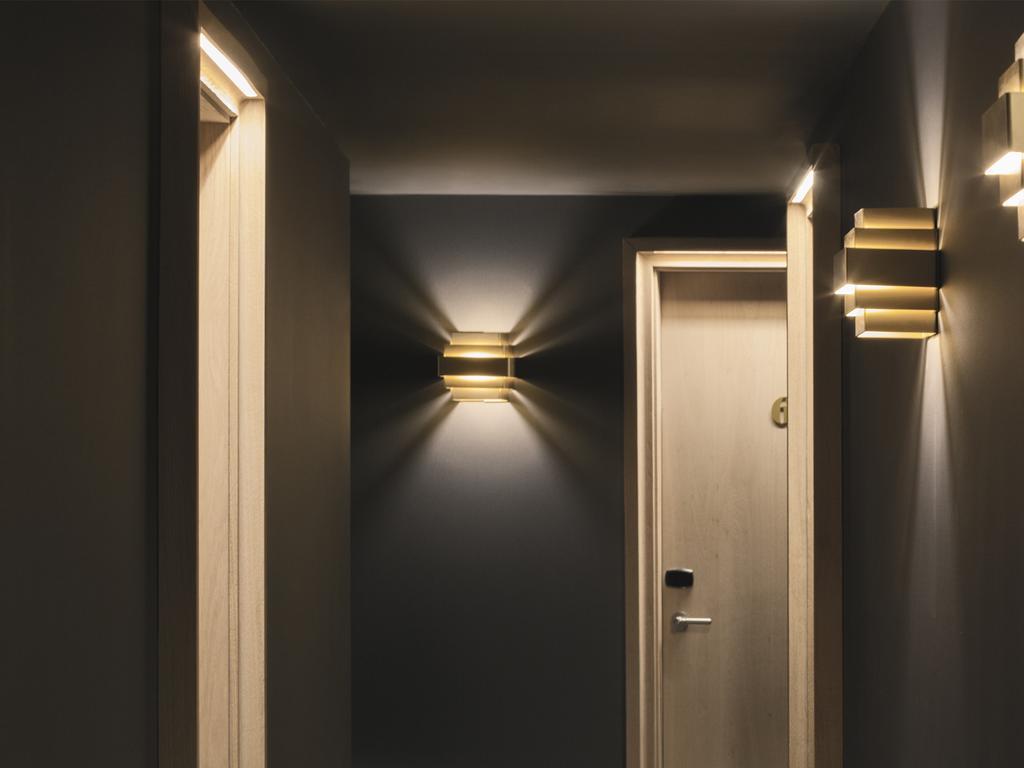 Yurbban Trafalgar Hotel Барселона Екстериор снимка